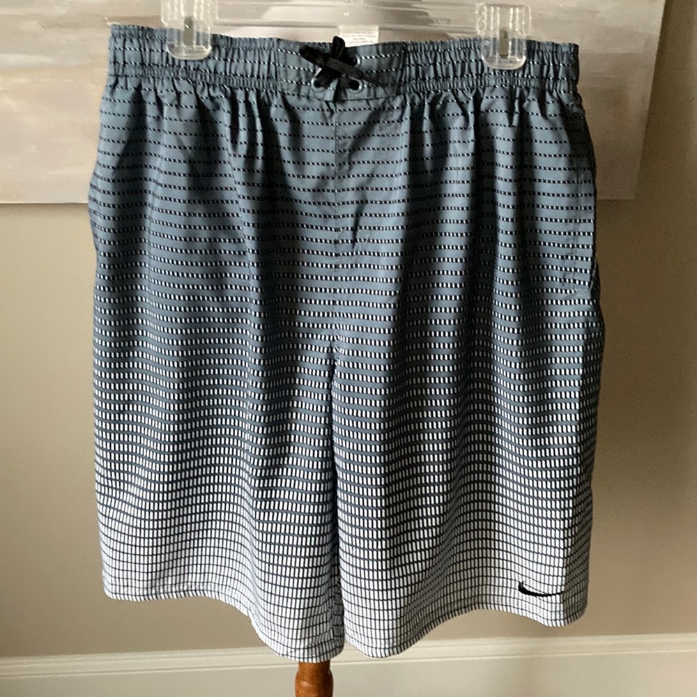 NWT Nike ombré gray swim trunks